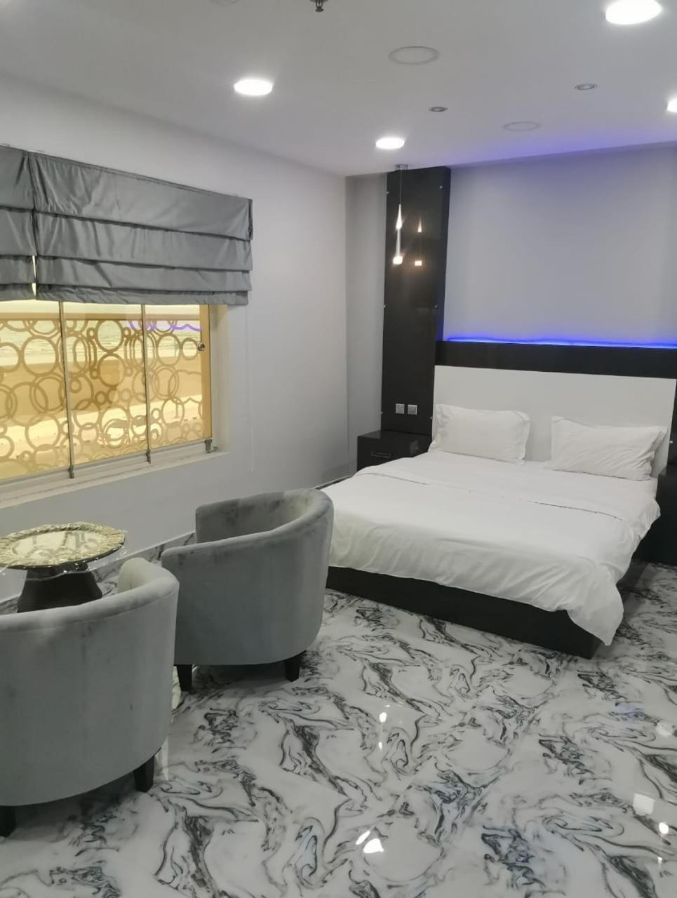 Marina H Hotel